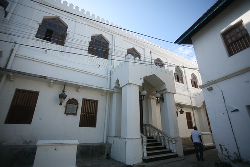 facade of Ijumaa Mosque
