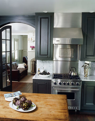 Painted kitchen cabinets Dark gray Ralph Lauren Surrey + white marble countertops