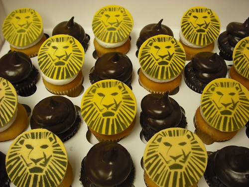Cheap Lion Cupcakes