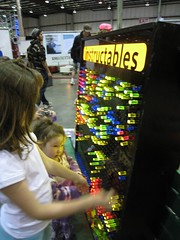 Giant Lite Brite! by Instructables