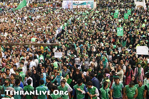 mousavi_supporters_rally_heidarnia_stadium_1