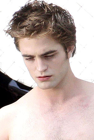 robert pattinson edward cullen new moon. Robert Pattinson-Edward Cullen