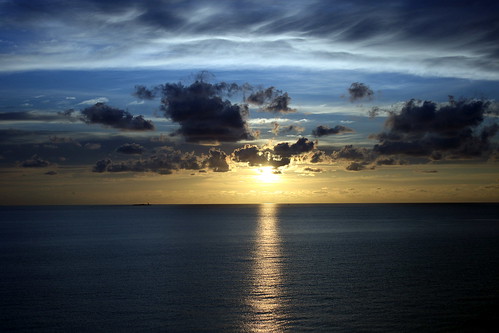 フリー画像|自然風景|朝日/朝焼け|水平線/地平線|海の風景|雲の風景|フリー素材|