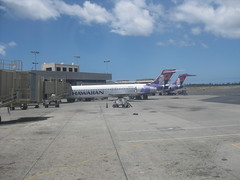 Honolulu airport - Hawaiian Airlines planes