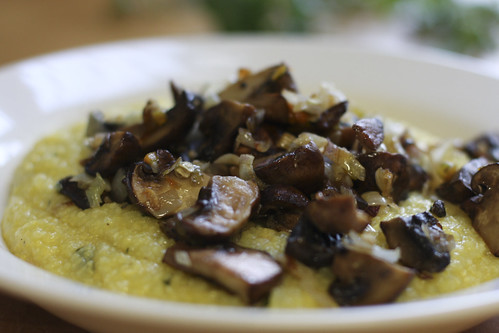 Garlic Polenta with Mushrooms