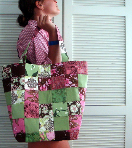 large quilted bag, side 3