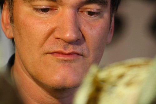 Tarantino listens to question about Chicago deep-dish pizza