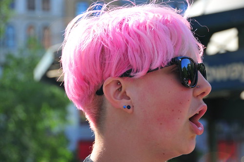 Pictures Of Pink The Singer. The Pink Hair Singer
