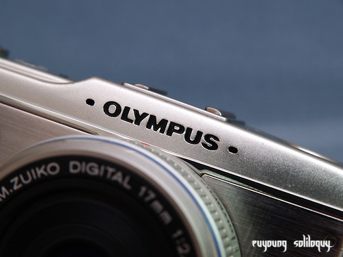 Olympus_EP1_exterior_07 (by euyoung)