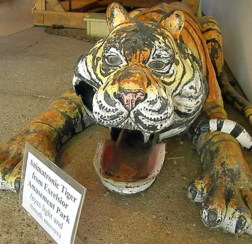 Animatronic tiger
