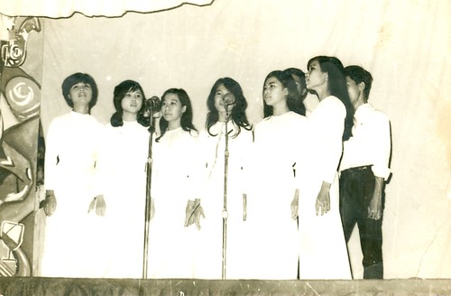 Hợp ca lớp tứ 2 niên khóa 1968-1969