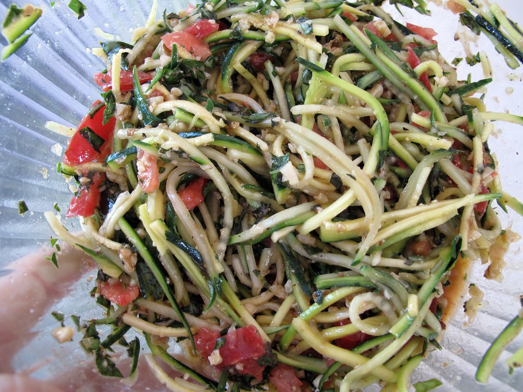 pesto vegetable noodles