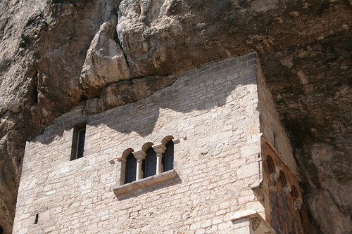 Rocamadour - mur dans la montagne