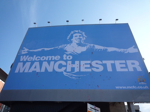 Man City welcomes Carlos Tévez to Manchester
