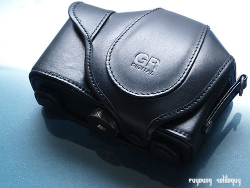 Ricoh_GRD3_Accessories_14 (by euyoung)