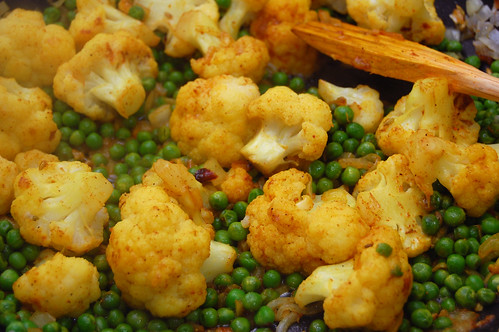 Cauliflower and Peas with Spices