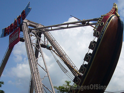 My Images Of Singapore: Viking In Escape Theme Park