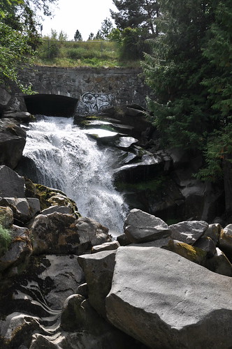 Cottonwood Falls in Nelson, B.C.