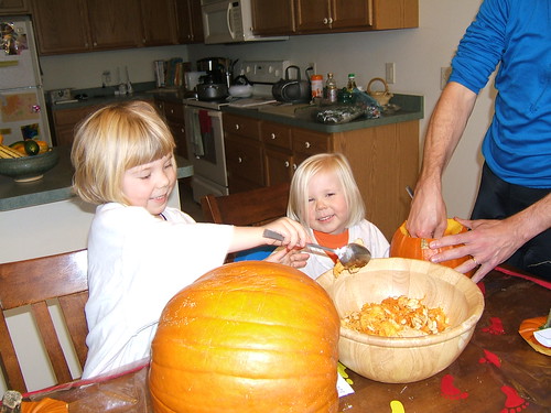 Carving Pumpkins (2009)