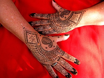 henna hand tattooing for a special occasion share
