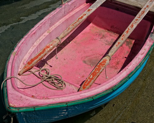 pink boat