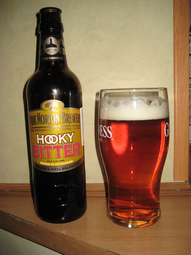 Hook Norton Hooky Bitter glass