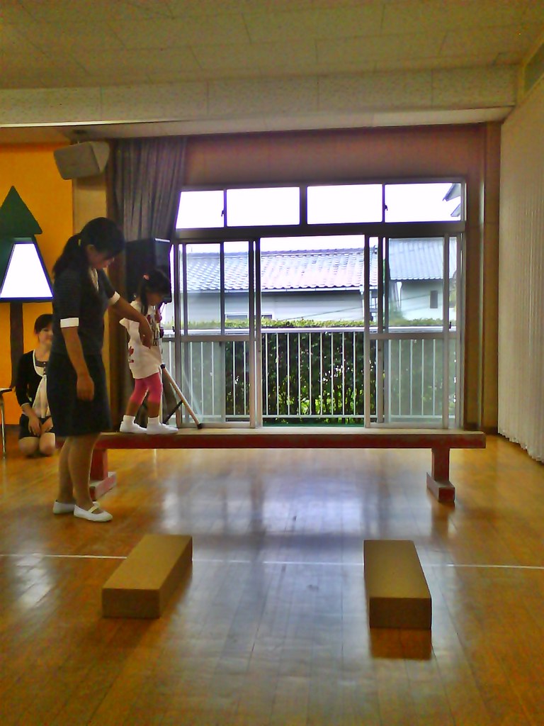 Yuri at the kindergarten entrance test - balancing test
