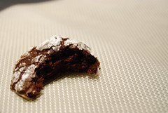 Chocolate Crackle Cookie, Bitten