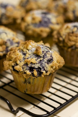 Blueberry Muffin with Crumble Topping