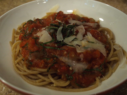 spaghetti with homemade pasta sauce