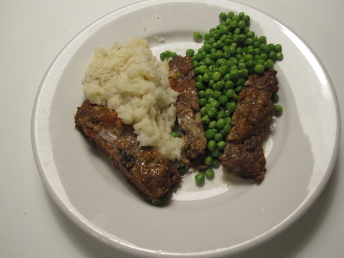 Meat loaf, mashed spuds, peas at home