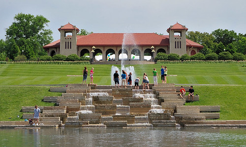 Fountain in front of World's Fair Pavilion, in Forest Park, Saint Louis, Missouri, USA