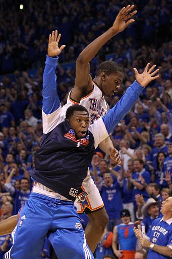 20110523-nate-robinson-kevin-durant