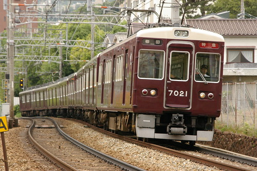Hankyu7000series(Eco Train color) in Okamoto`Mikage,Kobe,Hyōgo,Japan 2009/5/29