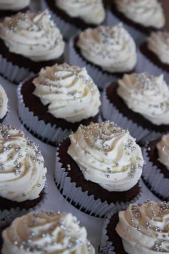 Wedding Cupcakes White with tiny silver dragees