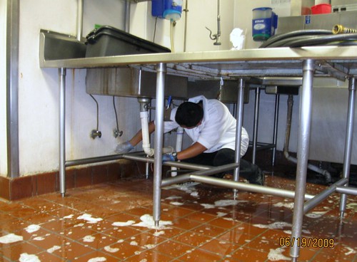 New York Restaurant outsources cleaning to Janitor Service