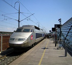 the TGV in Avignon (by: Gordon Joly, creative commons license)