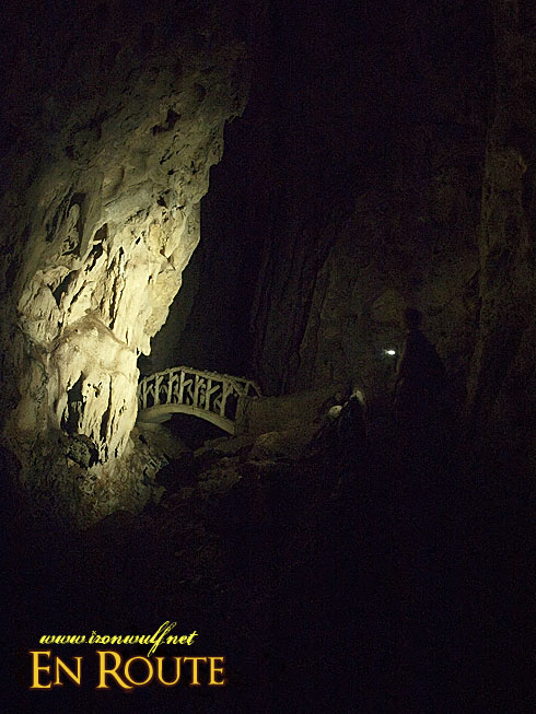 Luyang Cave Inner Bridge