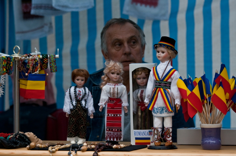 Seller of Puppets