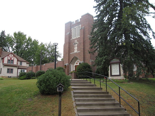 Holy Cross Lutheran Church, Minneapolis, MN