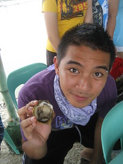Dajo with an oyster