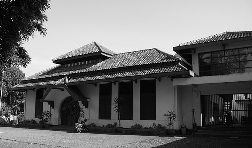 Gedung Indonesia Menggugat - side view