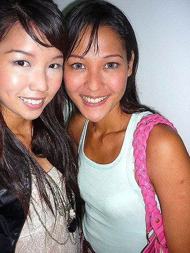 Holly Jean and Shenny Yang, picture via Shennys blog