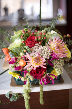 BNW floral arrangement1
