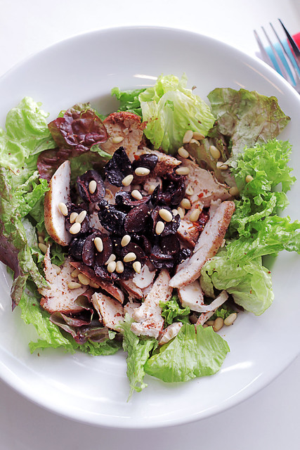 Chicken, Black Olives and Mixed leaves