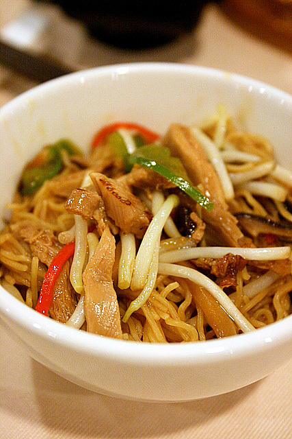 Shredded Duck Meat with Egg Noodles