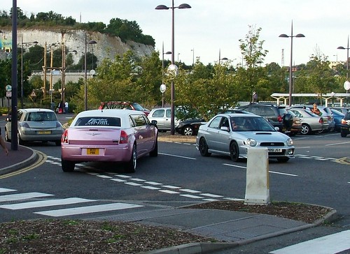 Pink Chrysler 300 Limo. Pink Chrysler 300 Limousine