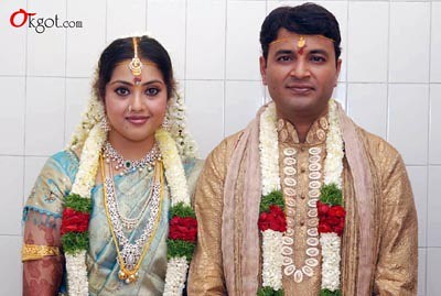 Wedding photo of Vidyasagar and actress Meena
