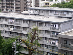 集合住宅 apartment buildings