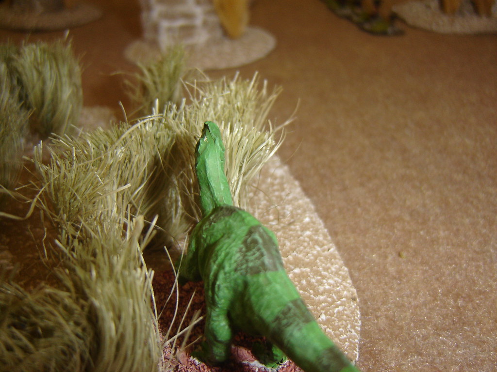 Iguanadon moves into the high grasses